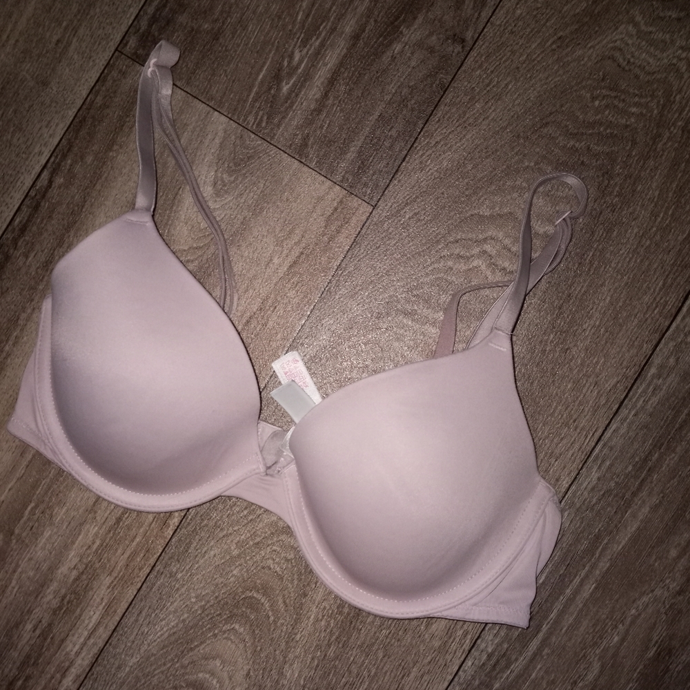 Victoria Secret pink pastel pink t-shirt bra size 32C